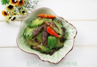 豆豉鲮鱼炒苦瓜的做法步骤：6