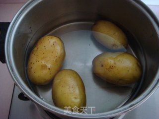 肉末土豆饼的做法步骤：2