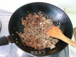 日式黑椒洋葱烩肥牛的做法步骤：5