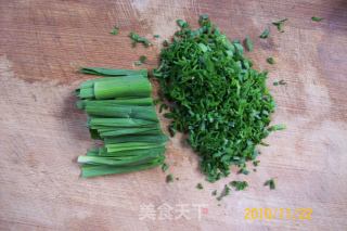 蒜香萝卜雀蛋饼的做法步骤：5