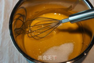 【我的烘培时间】幻想中的彩色豹纹世界---七彩豹纹蛋糕卷的做法步骤：5