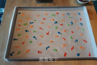 【我的烘培时间】幻想中的彩色豹纹世界---七彩豹纹蛋糕卷的做法步骤：28