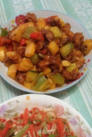 酸甜可口-菠萝咕噜肉的做法步骤：1