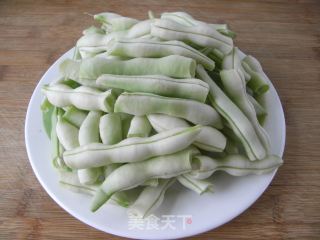 干焅四季豆的做法步骤：1