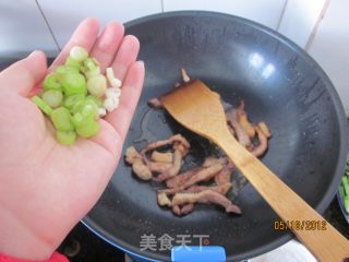 家常小菜肉丝蒜薹的做法步骤：4