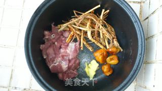 五指毛桃汤的做法步骤：2