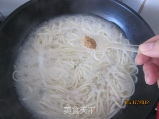鲍汁葱香面的做法步骤：8
