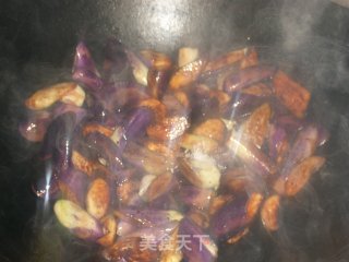红烧茄子的做法步骤：1