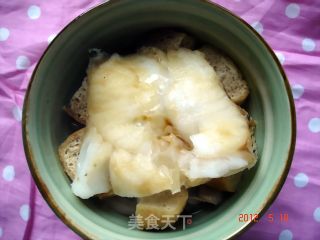 金枪鱼肉松蒸鳕鱼的做法步骤：6