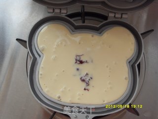 可爱小熊华夫饼的做法步骤：4
