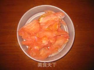 西红柿炒角瓜的做法步骤：2