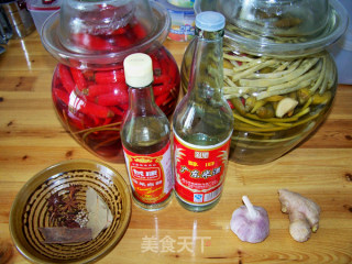心蓝手制私房菜【正宗老坛泡椒凤爪】——近朱者赤近墨者黑的做法步骤：4