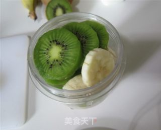奇异果奶昔的做法步骤：4