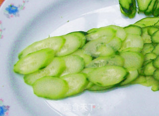 糖醋黄瓜草青鱼的做法步骤：5