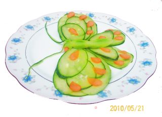 糖醋黄瓜花蝴蝶的做法步骤：17