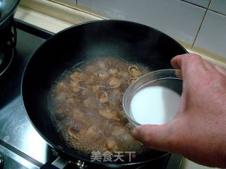 蚝油烧草菇的做法步骤：10