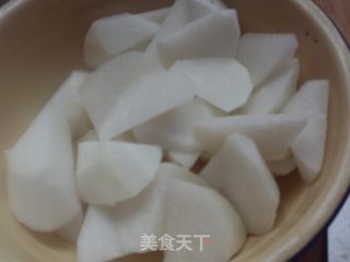 红烧萝卜的做法步骤：1