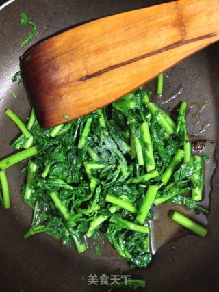 让你欢呼的清淡优雅——葱油菜饭的做法步骤：5
