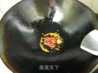 葱爆鱿鱼丝的做法步骤：4