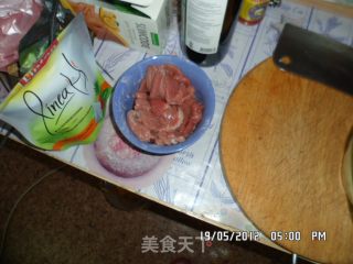 水煮牛肉片的做法步骤：1