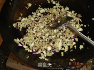 油酥酥的茄子蛋饼的做法步骤：7