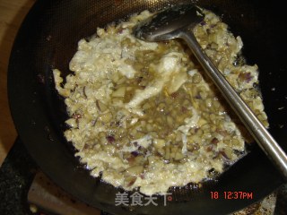 油酥酥的茄子蛋饼的做法步骤：10
