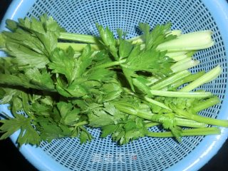 芹菜粉的做法步骤：3