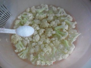 火腿炒菜花的做法步骤：4