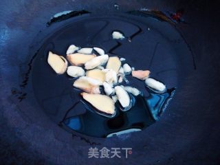 蚕豆煮枇杷叶的做法步骤：4