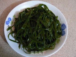 酸辣白菜海带丝的做法步骤：1