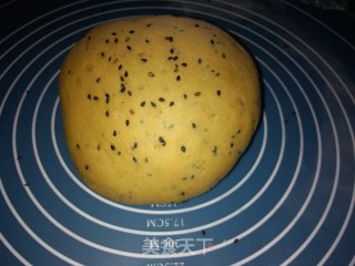 不用烤箱也能做的小饼干--红糖芝麻饼的做法步骤：4