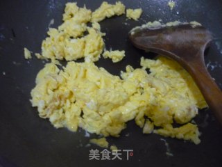 菜笋炒鸡蛋的做法步骤：1