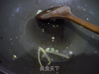 菜笋炒鸡蛋的做法步骤：2