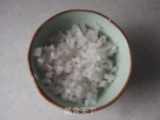 咳嗽咽喉红肿的偏方——蜂蜜萝卜的做法步骤：3