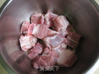 生炸排骨的做法步骤：1