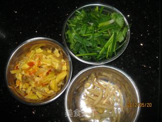榨菜焖鱼的做法步骤：2