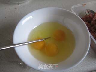 小葱炒蛋的做法步骤：2
