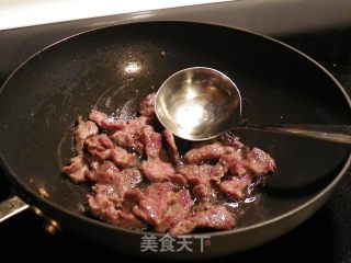 乔州大头葱炒牛肉的做法步骤：3