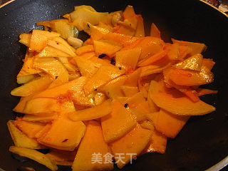 紫苏猪颈肉炒南瓜的做法步骤：6