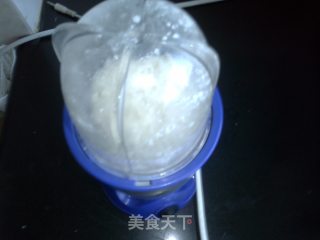 小米饼加上西红柿奶昔的做法步骤：1