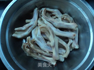 卤鸭掌的做法步骤：2