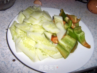 边角余料的美味---鸡蛋炒杂疏的做法步骤：2