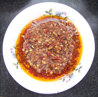 自作豆豉酱 可炒菜 可夹馒头哦 好吃简单的做法步骤：5