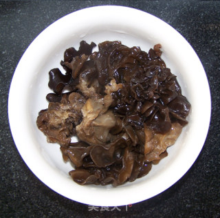 自作豆豉酱 可炒菜 可夹馒头哦 好吃简单的做法步骤：8