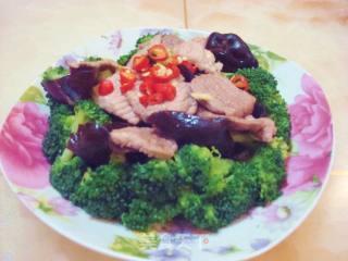 西兰花木耳肉片的做法步骤：6