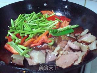 蒜薹炒腊肉的做法步骤：5