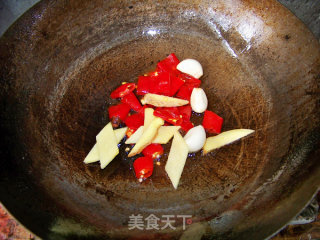 心蓝手制私房菜【馋嘴牛蛙】——伪君子和真小人的做法步骤：5