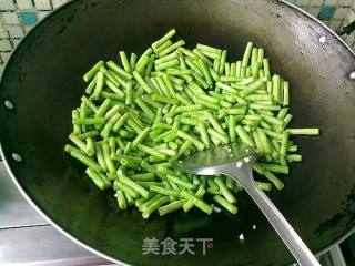 豆角炒肉片的做法步骤：6