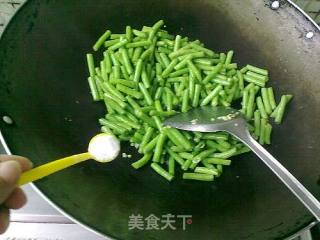 豆角炒肉片的做法步骤：7