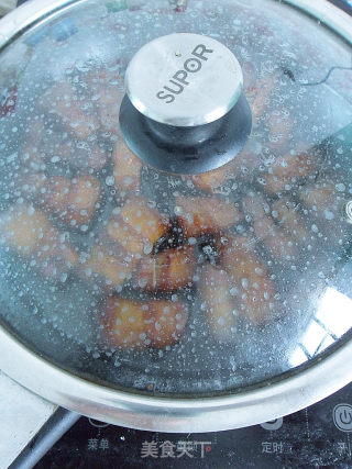 【不加一滴酱油，炒出漂亮光泽】 毛氏红烧肉的做法步骤：15